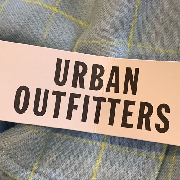 Urban Outfitters Standard Cloth Button Down Shirt Size Medium - Picture 8 of 13